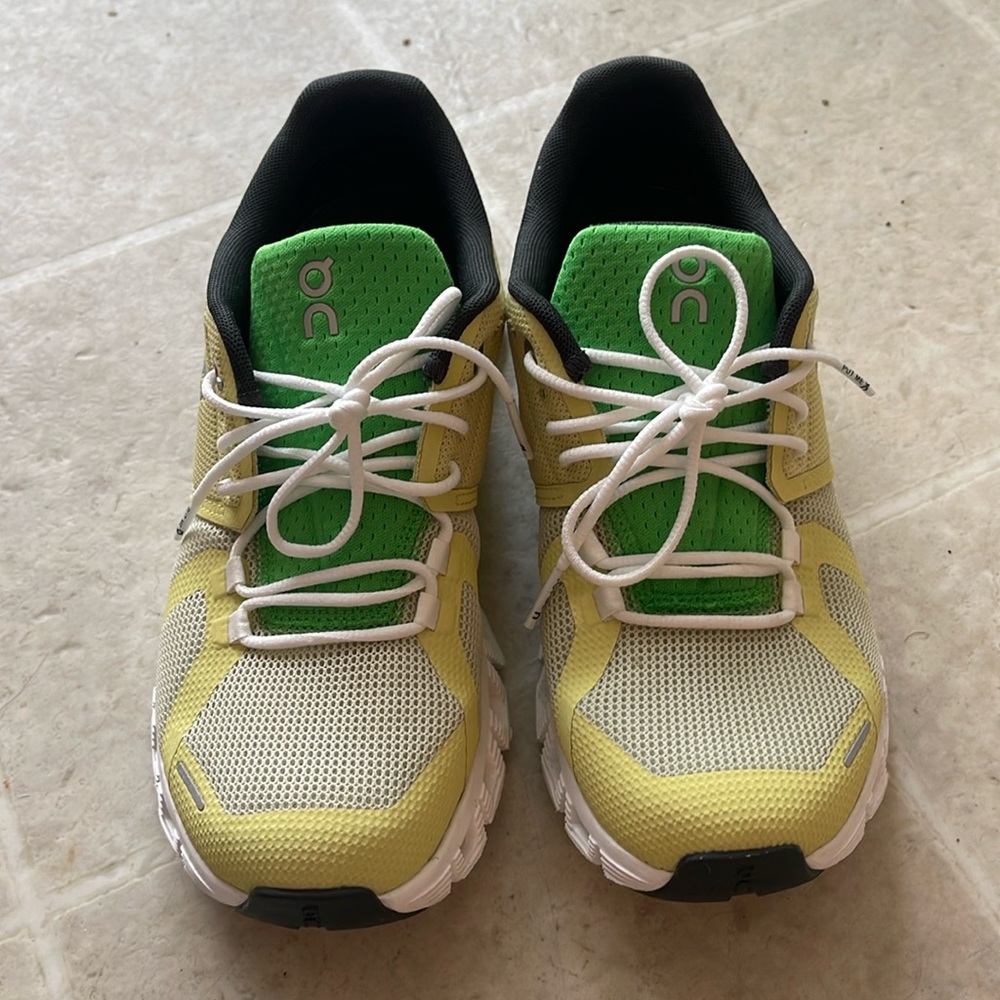 On Cloud 5 - image 1